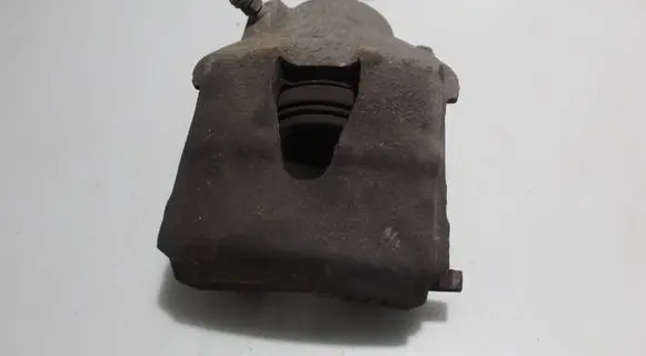Volkswagen Golf VI Front brake caliper