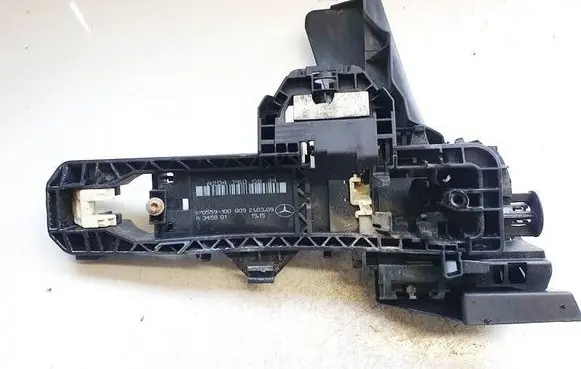 Mercedes-Benz C AMG W204 Front door exterior handle a2047600834 970559-100