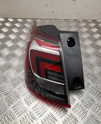 Opel Crossland X Rear/tail lights 13467982