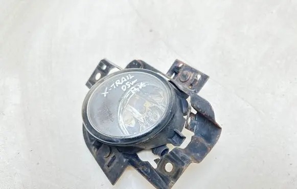 Nissan X-Trail T30 Front fog light 2615589905EW 89203571