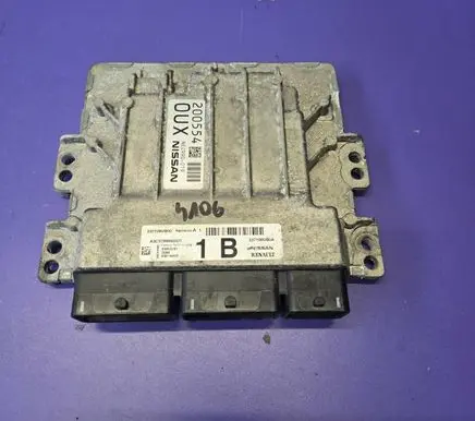 Nissan Qashqai J12 Engine control unit/module 237106UB00