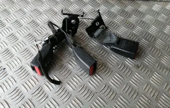 Renault Megane IV Middle seatbelt buckle (rear) 878175322R 888429264R 6297352C