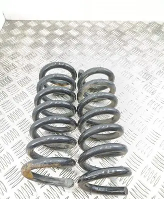 Mercedes-Benz C W204 Rear coil spring