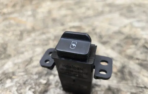 Infiniti QX80 USB socket connector CBC0033060010 CBC0033030010