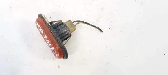 Renault Scenic I Front fender indicator light 7700847338