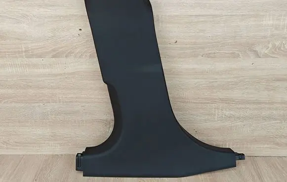 BMW 4 G22 G23 G24 G26 (B) pillar trim (bottom) 7490759