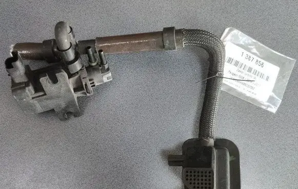 Peugeot 5008 Turbo solenoid valve 9674084680 IMPRK1387856