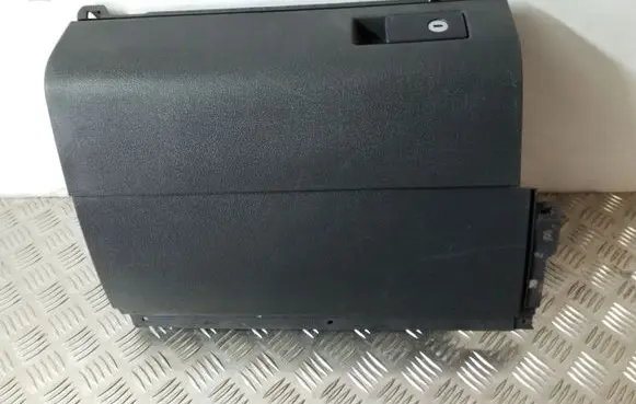 Volkswagen Touran II Glove box 1T2857101A