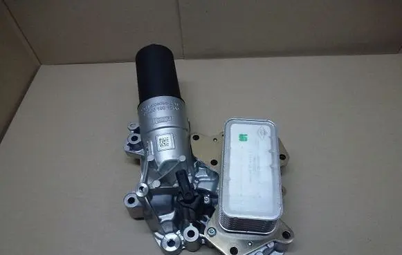 Mercedes-Benz X-class W470 Oil filter mounting bracket A2561801500