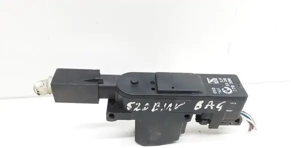 BMW 5 E34 Tailgate boot lock/latch motor 1378396 51261378396