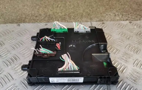 Renault Laguna III BSM Control unit 284B10051R