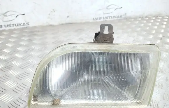 Ford Fiesta Headlight/headlamp 02449R20