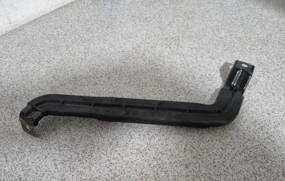 BMW 3 E90 E91 Battery bracket 7549425