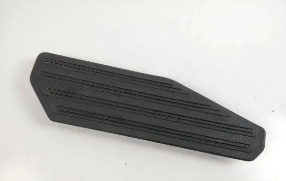 Volkswagen Amarok Rear sill trim cover 2H7864677B