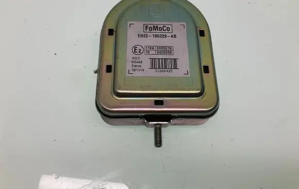 Land Rover Discovery 4 - LR4 Horn signal EH2219G229AB 31246423 0005019