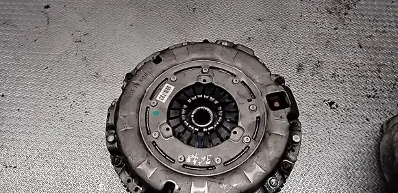 Chevrolet Orlando Clutch set kit 1864654111 3082654409