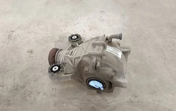 Jaguar XE Rear differential GX734A213KC