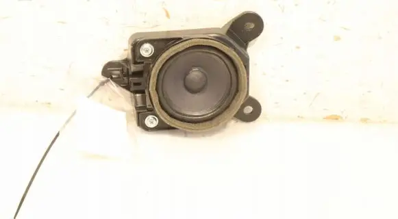 Mazda 3 Front door speaker