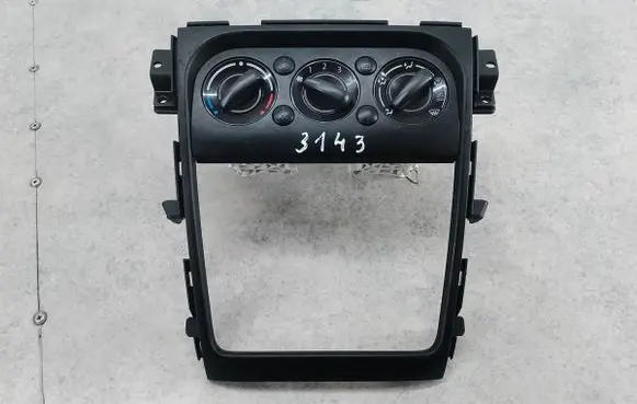 Fiat Sedici Climate control/heater control trim 