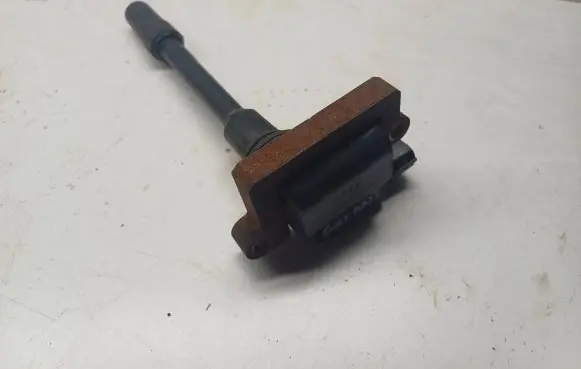 Mitsubishi Space Wagon High voltage ignition coil H6T12671 8Z03