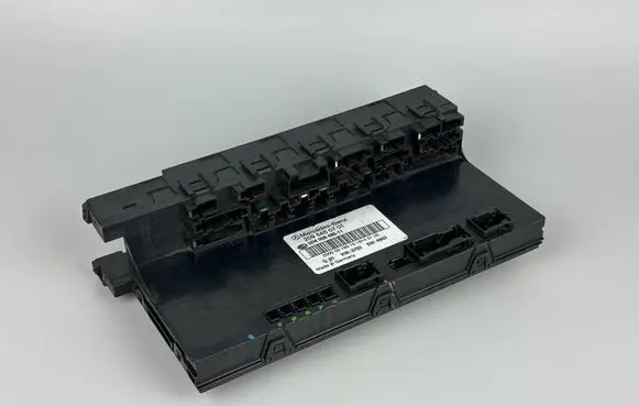 Mercedes-Benz C W203 Comfort/convenience module 2095450701 5DK00848611 A2095450701