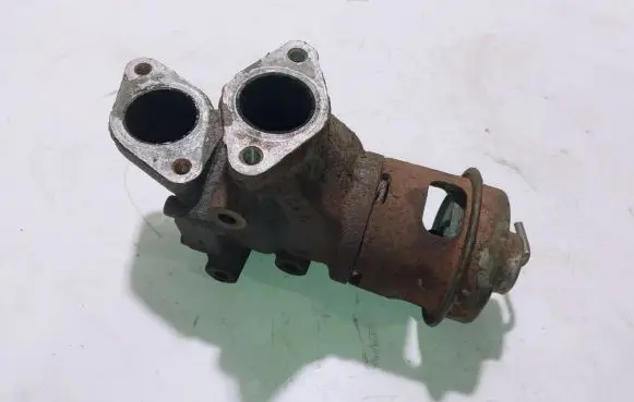 Honda FR-V EGR valve