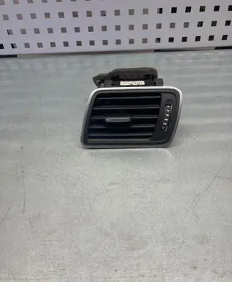 Volkswagen PASSAT B7 Dashboard side air vent grill/cover trim 3AB819701A