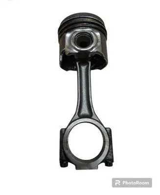 Volkswagen PASSAT B6 Piston with connecting rod 
