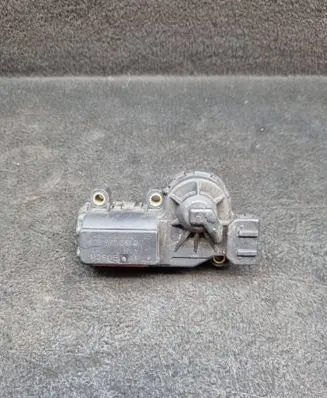 Audi 80 90 S2 B4 Idle control valve (regulator) 0132008600