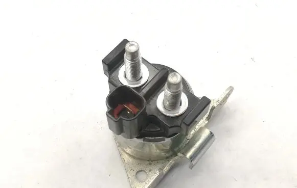 Nissan Qashqai Other relay 2534001820