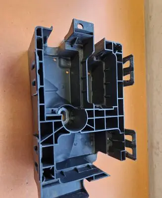 Opel Zafira C Fuse box set 13302321