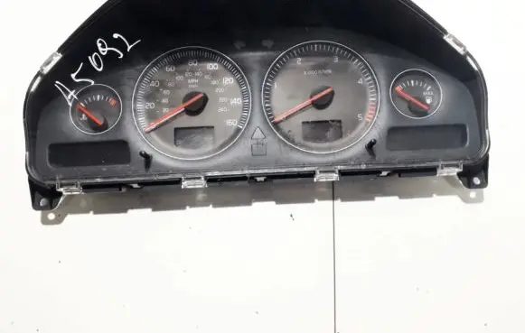 Volvo XC90 Speedometer (instrument cluster) 30746111 69594-850T