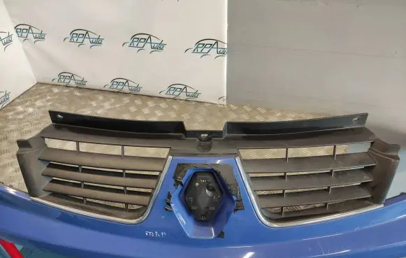 Renault Trafic II (X83) Front bumper upper radiator grill 623100247R 93856148