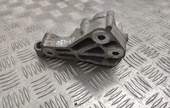 Alfa Romeo Giulia Engine mounting bracket 50545196