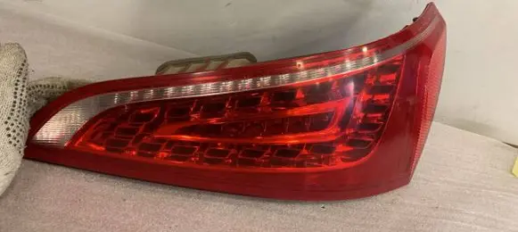 Audi Q5 SQ5 Rear/tail lights 8R0945094
