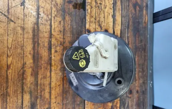 Ford Focus Brake booster BV612B195SG