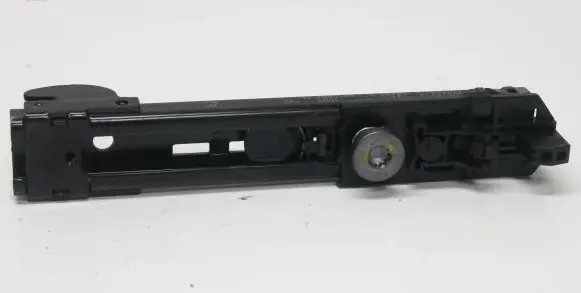 Skoda Octavia Mk2 (1Z) Seat belt height adjuster 1T0857819