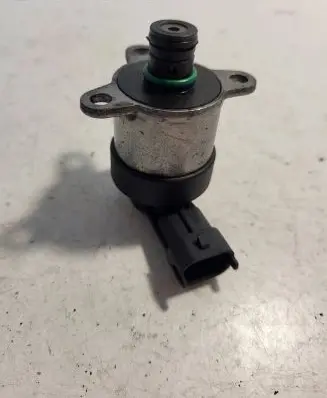 Ford Focus Fuel pressure sensor 0928400607