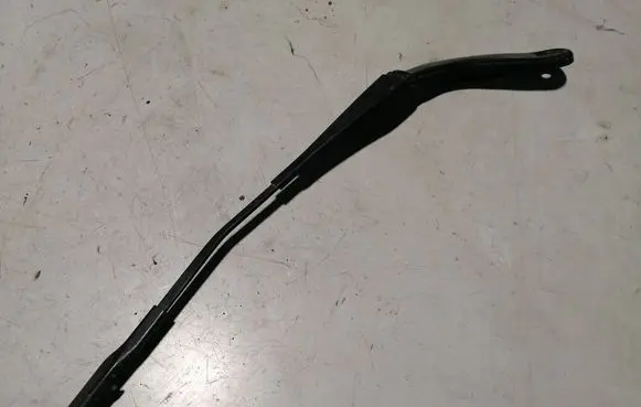 BMW 4 F36 Gran coupe Front wiper blade arm 7297553