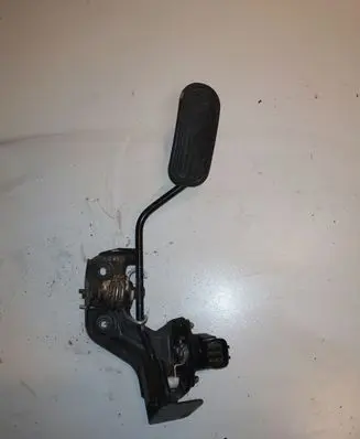 Toyota Avensis Verso Accelerator throttle pedal