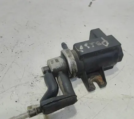 Volkswagen PASSAT B5.5 Turbo solenoid valve PA66GF35