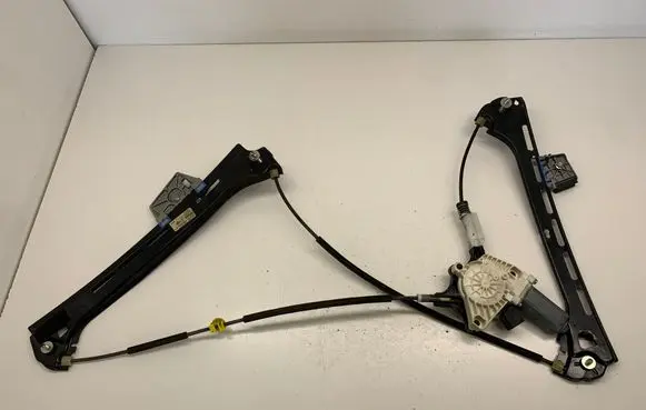 Mercedes-Benz E A207 Front door window regulator with motor A2077200246 A2078200442