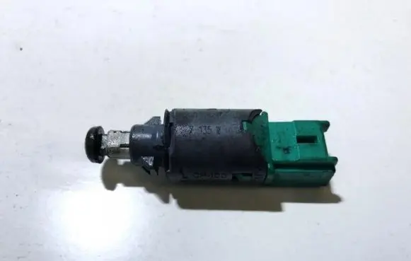 Renault Scenic II - Grand scenic II Brake pedal sensor switch cp100 cp-100