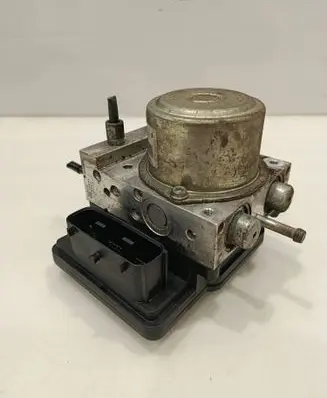 Nissan Juke I F15 ABS Pump 476601KD2A