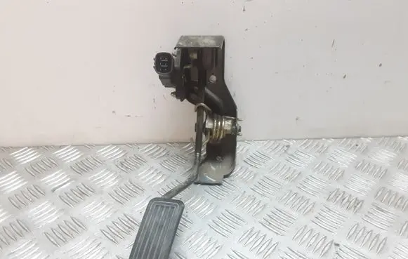 Toyota Corolla Verso E121 Accelerator throttle pedal