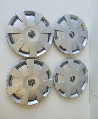 Audi A3 S3 8V R16 wheel hub/cap/trim 8V0601147