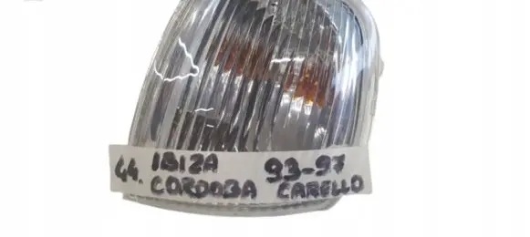 Seat Ibiza II (6k) Front indicator light 39870748