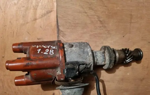 Opel Corsa A Spark distributor 7926