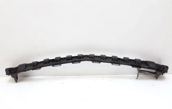 Mercedes-Benz C W204 Front bumper mounting bracket A2048850065