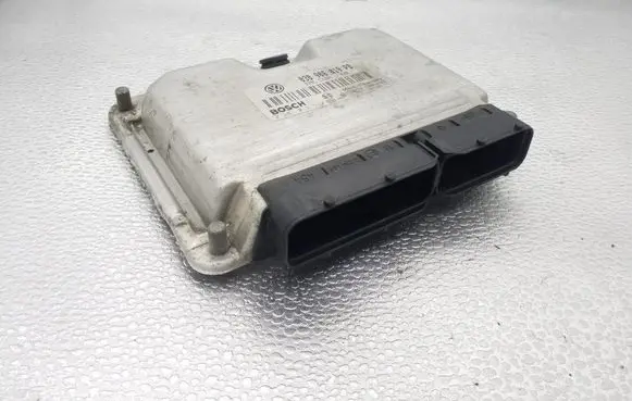 Skoda Octavia Mk1 (1U) Engine control unit/module ECU 038906019PB 0281012920